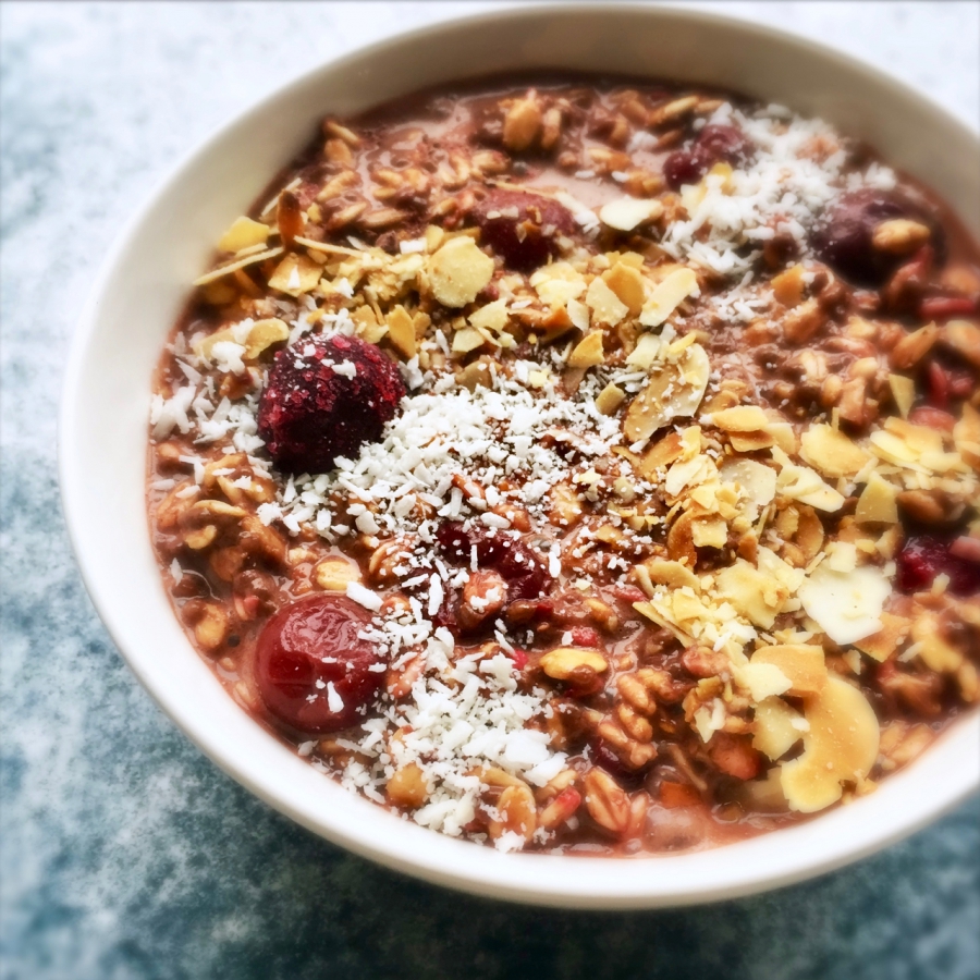 Cherry and Toasted Almond Overnight Oats